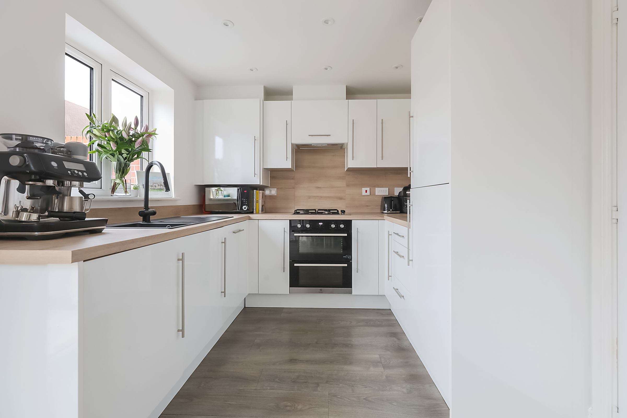 10, Hoadley Road, Surrey photo 4