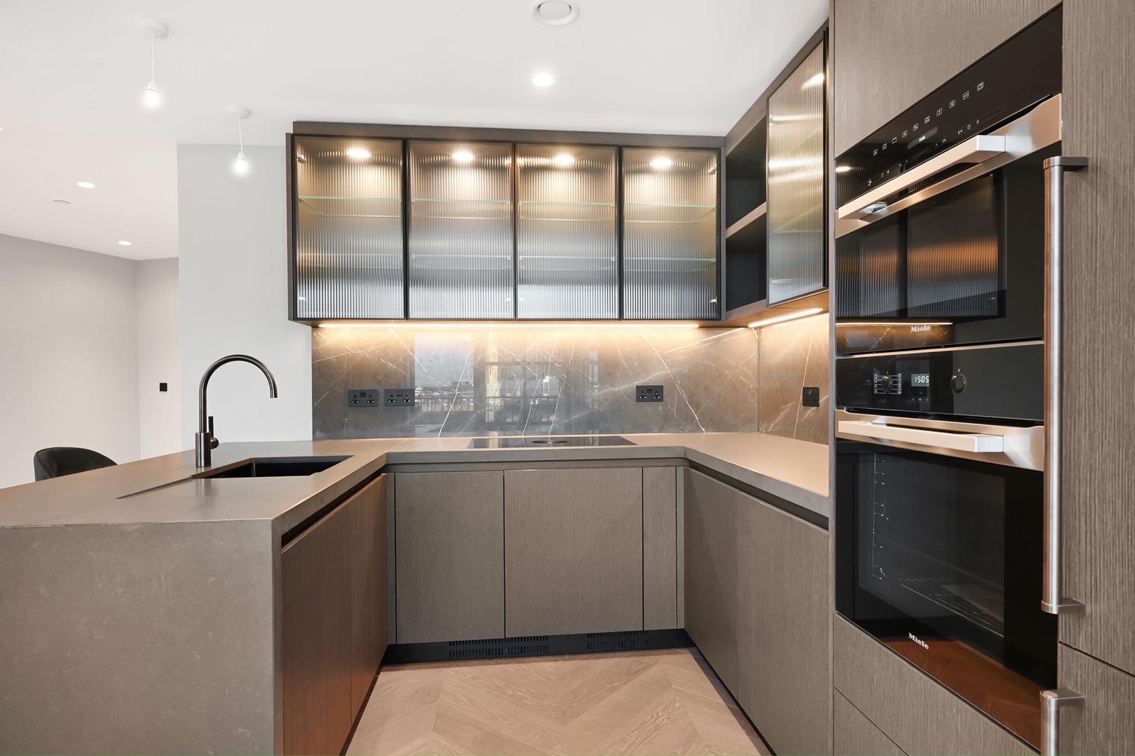 2 bedroom flat for sale 0