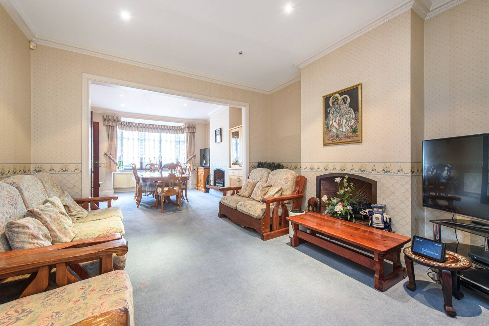 5 bedroom semi-detached house for sale 0