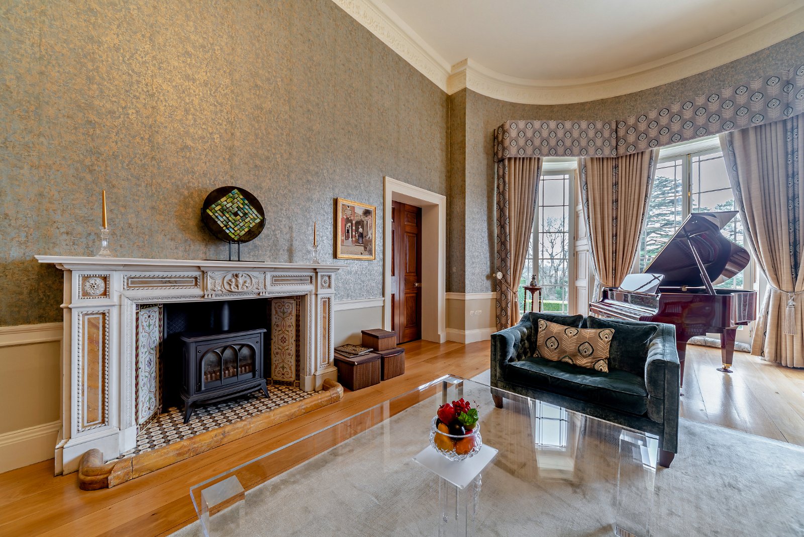 4 bedroom maisonette for sale 0