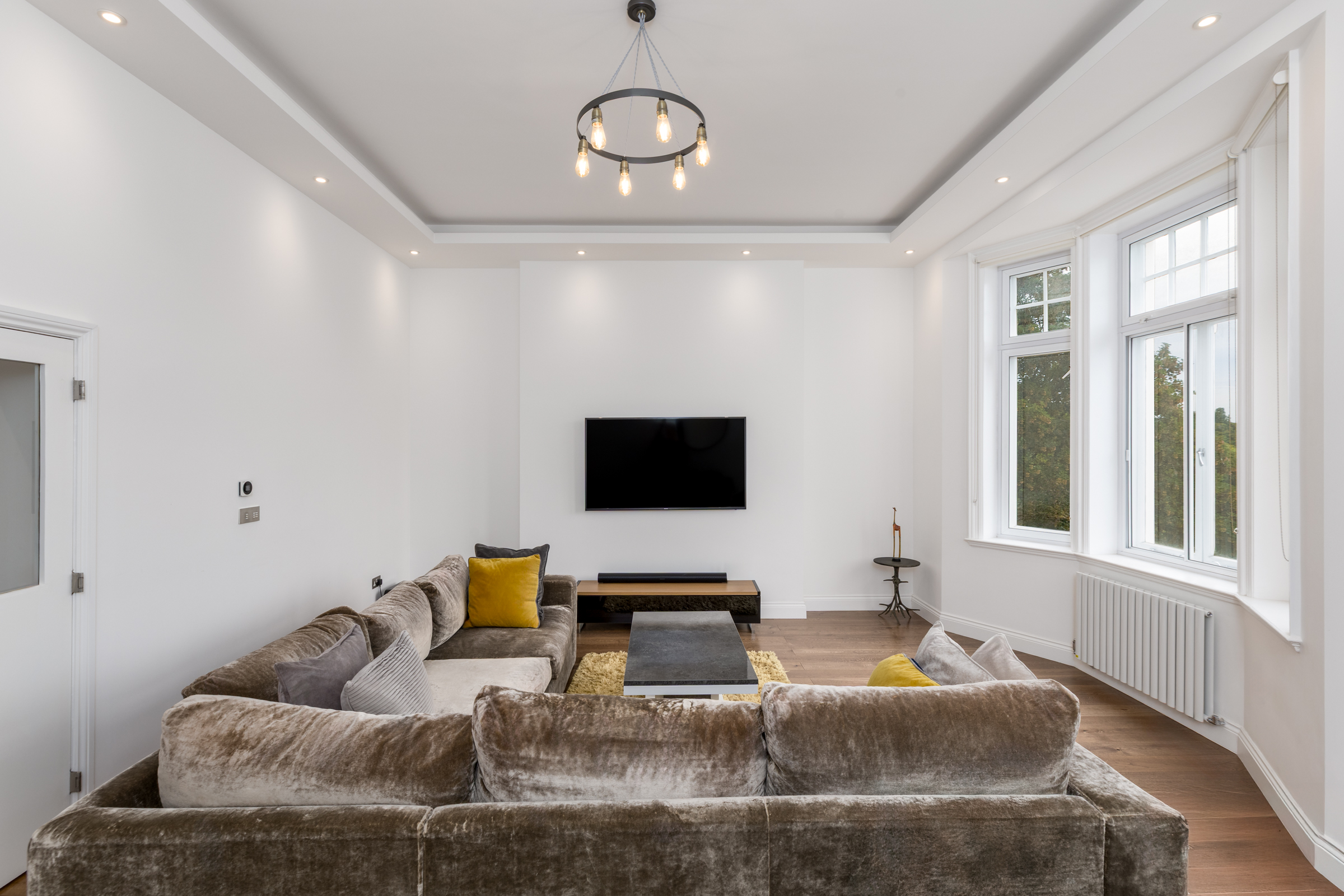 3 bedroom flat for sale 0