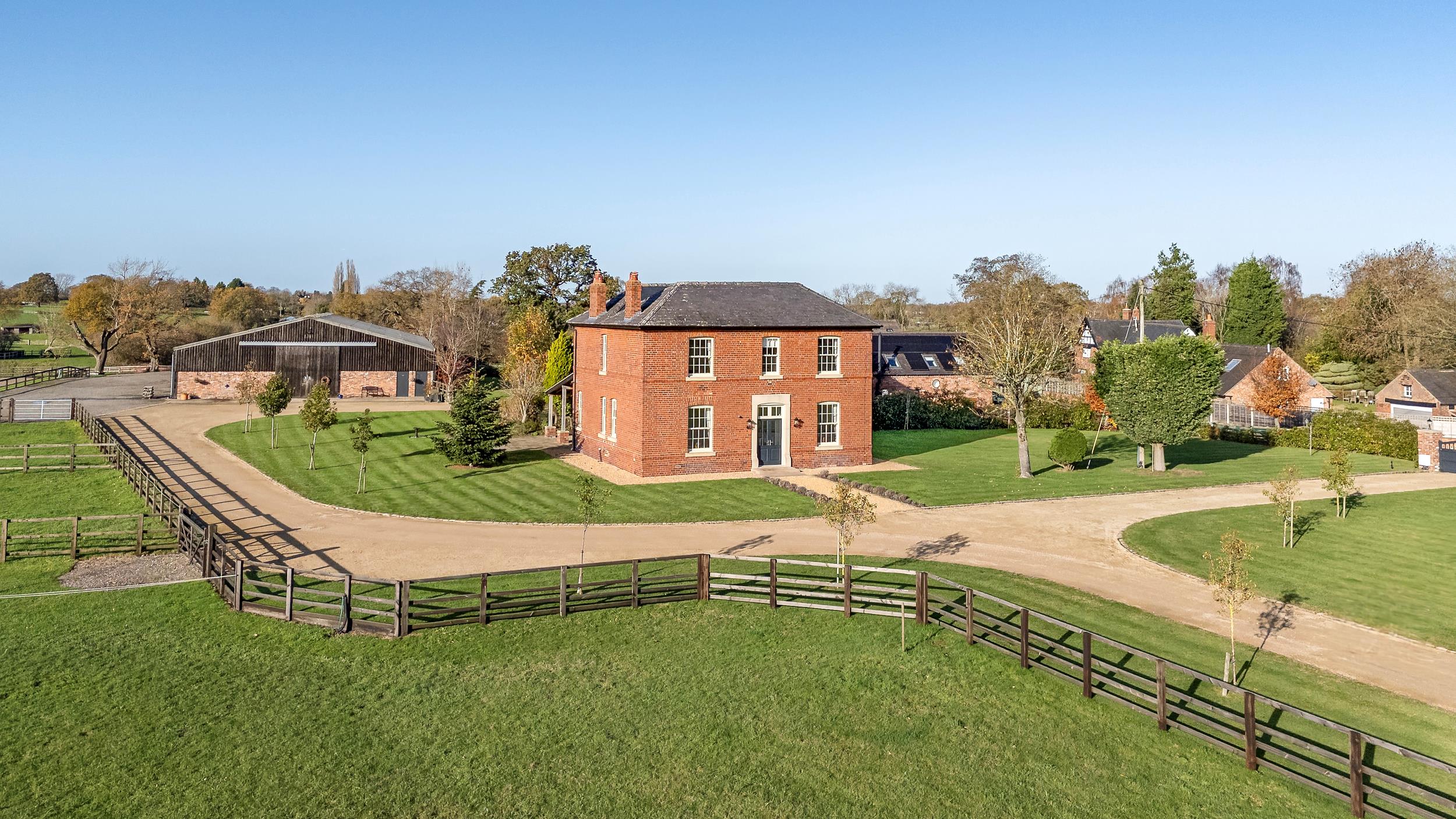 4 bedroom farm for sale 0