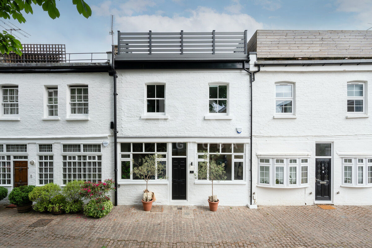 2 bedroom mews house for sale 0