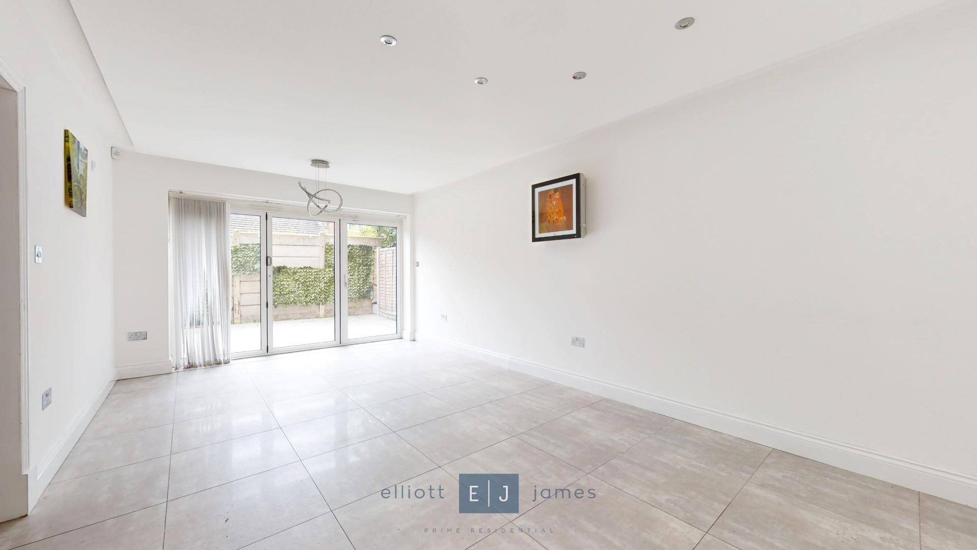 159, Tomswood Hill, Ilford photo 4