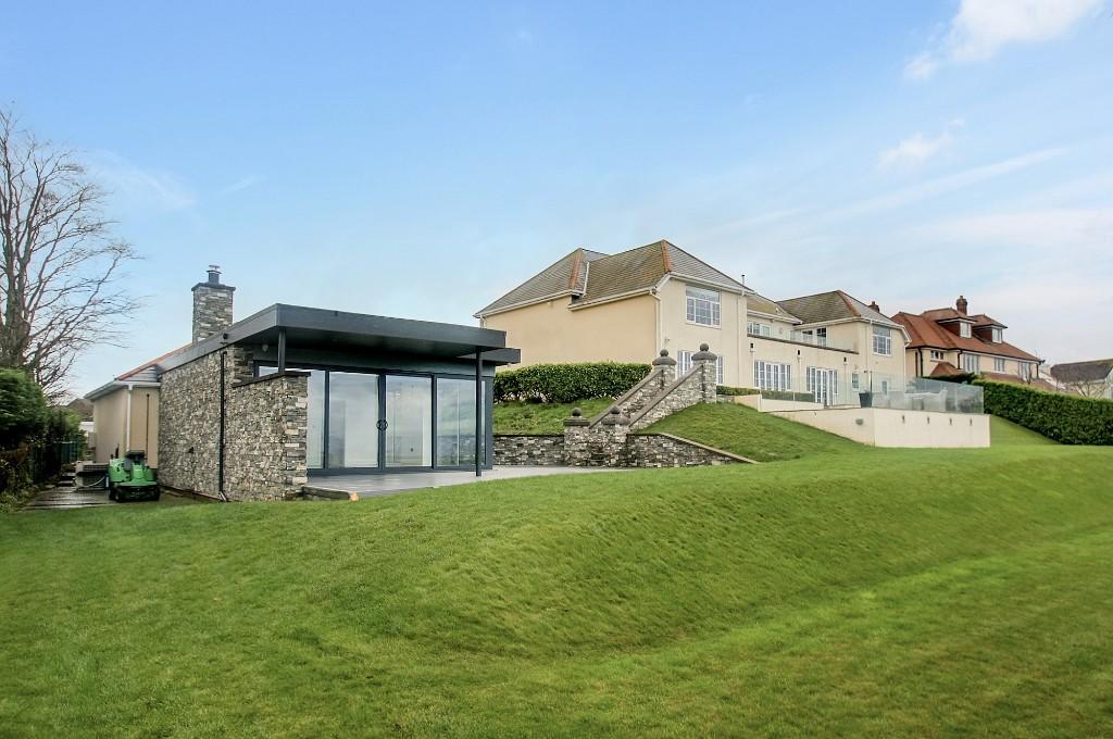 1 bedroom detached house for sale in 178 Llanrwst Road, Upper Colwyn