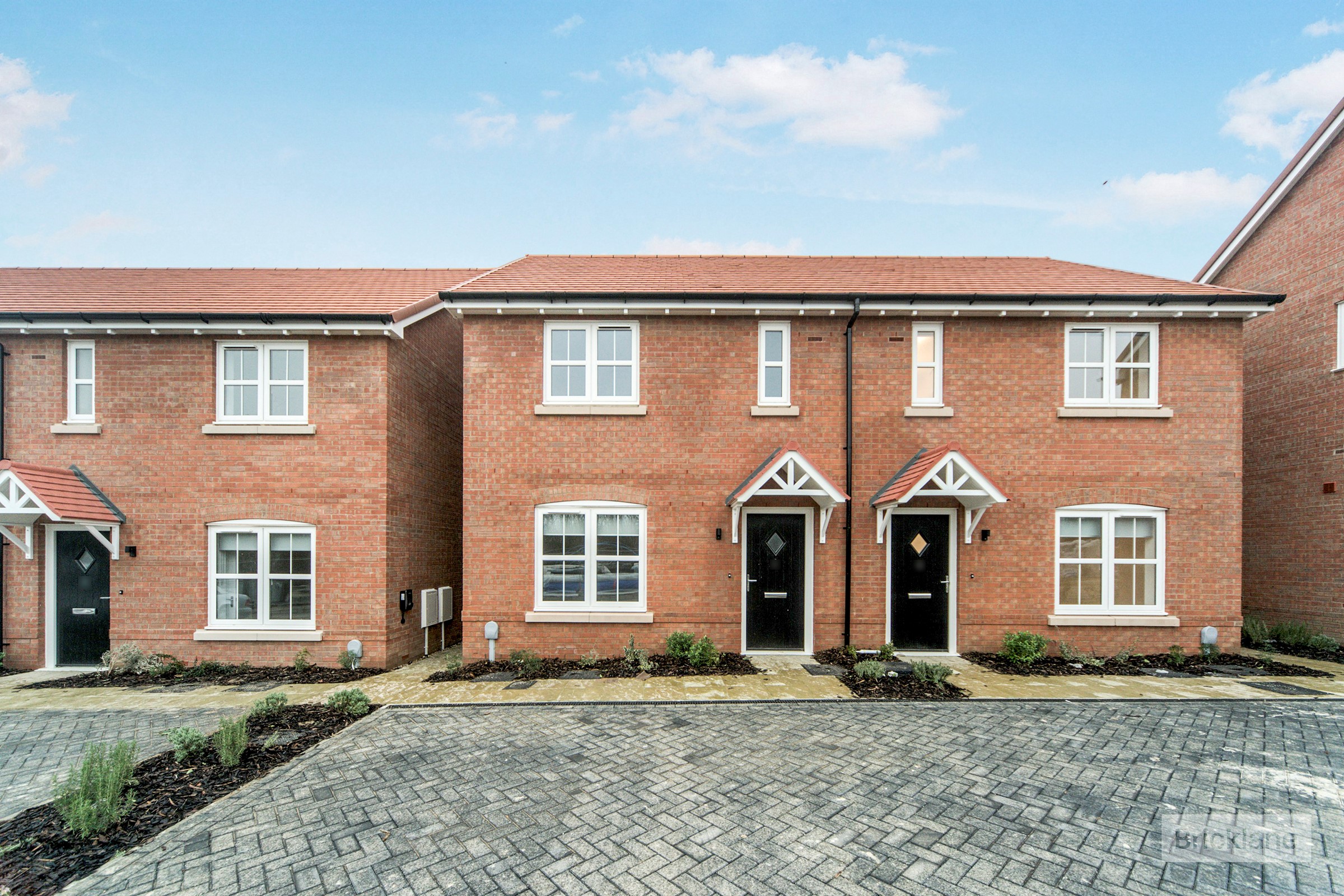 33, Funnell Drive, PEVENSEY photo 2
