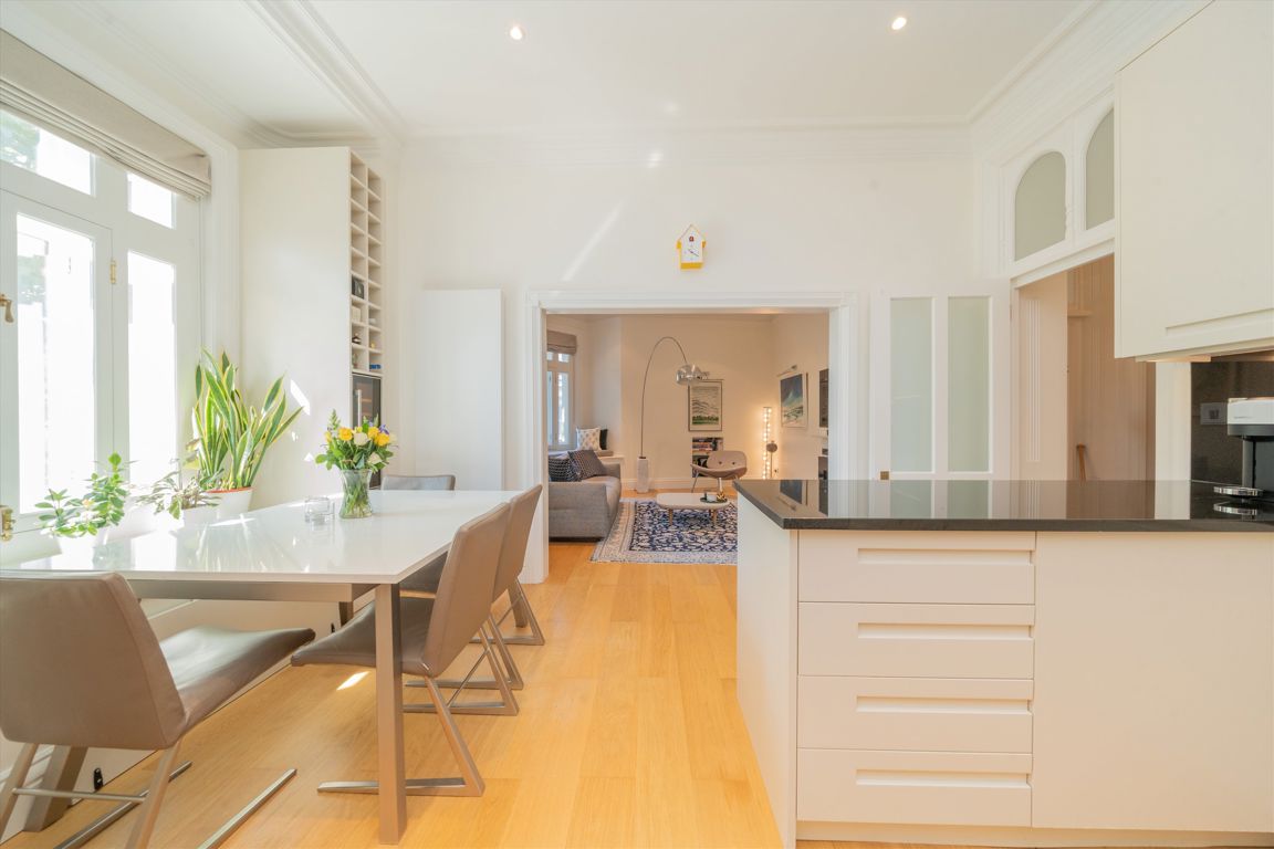 3 bedroom flat for sale 0