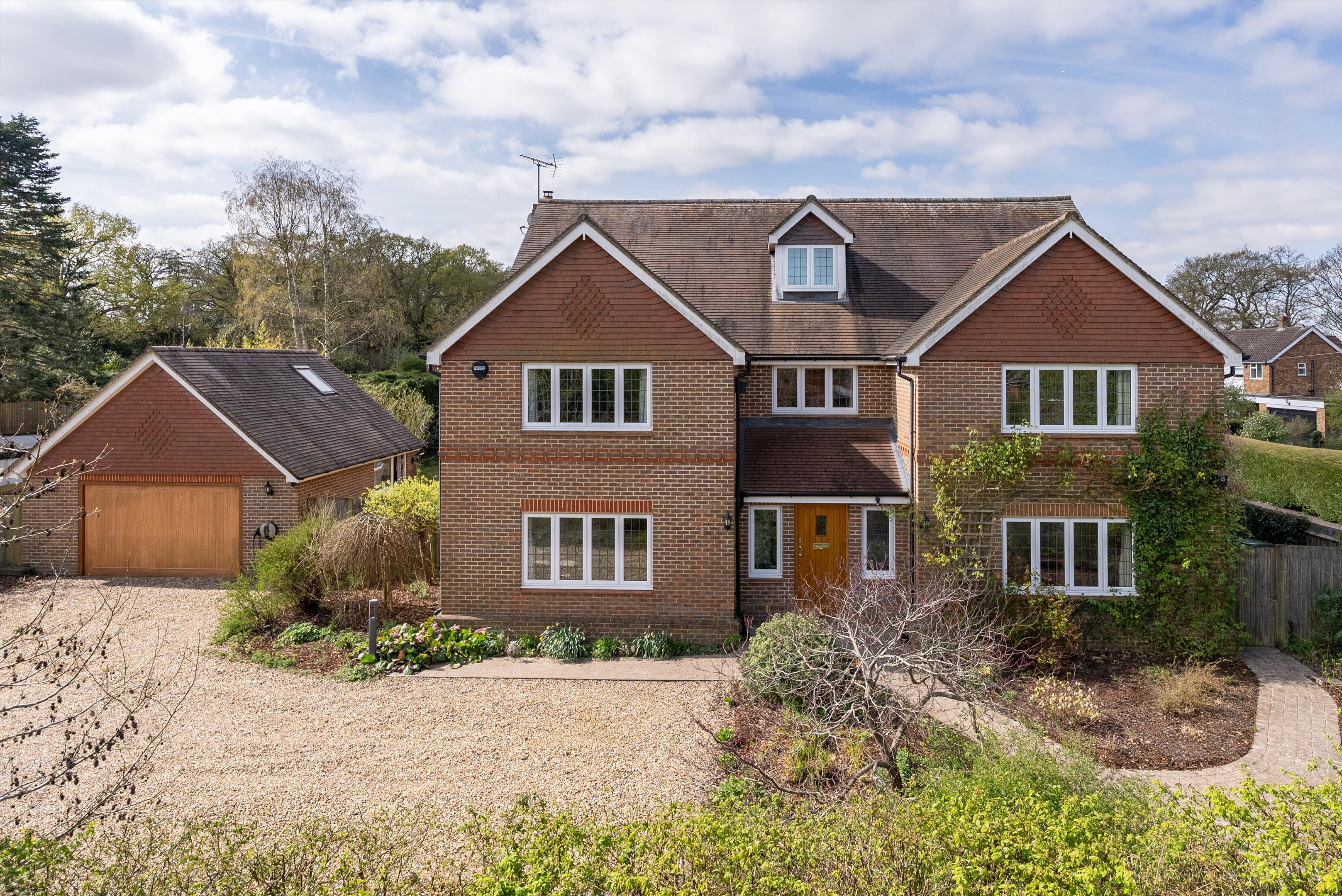 3 bedroom flat for sale in London