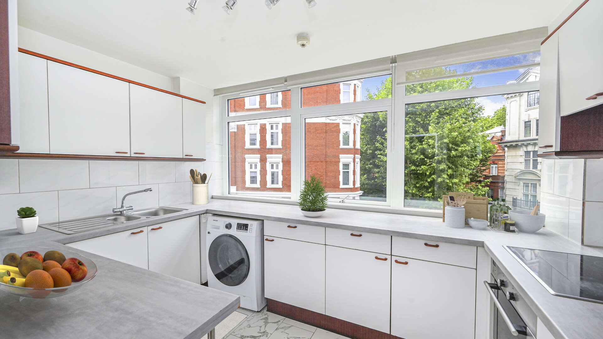 Holbein Place, London photo 4