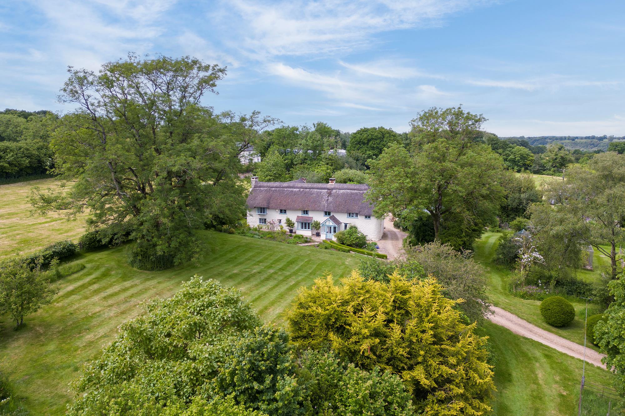 5 bedroom property for sale 0