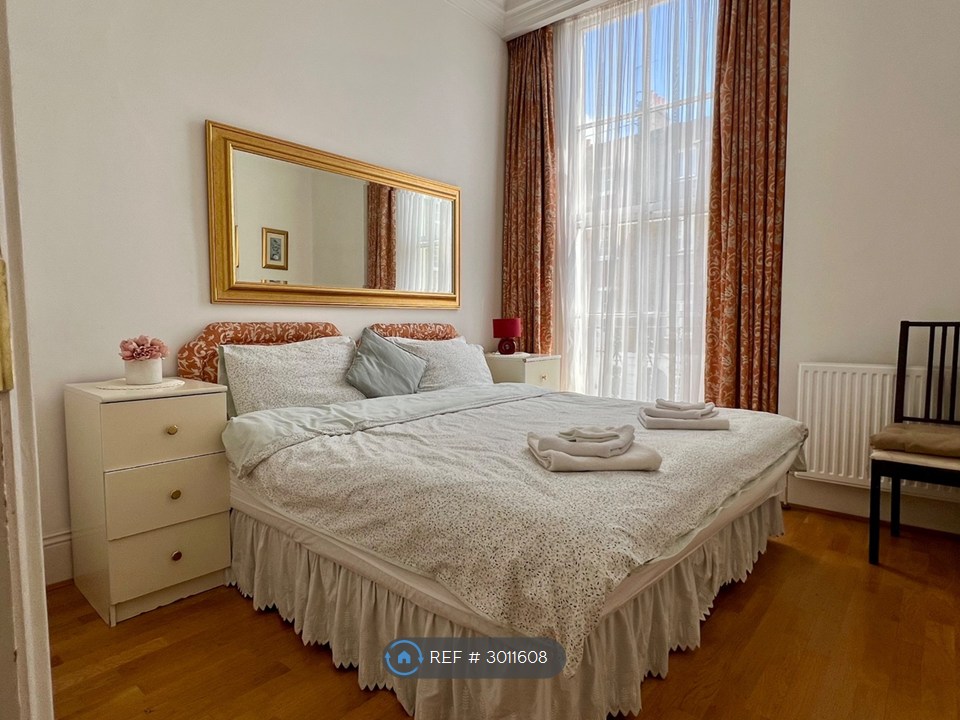 2-bed flat on Flat  First Floor, Upper Montagu Street Marylebone, Westminster, £3,430/mo