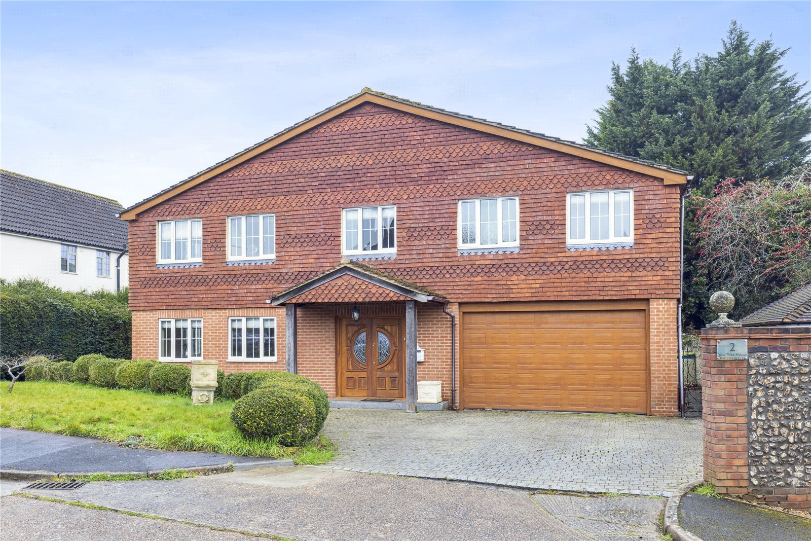 6 bedroom detached house for sale in Haslemere The Luxury Marketplace