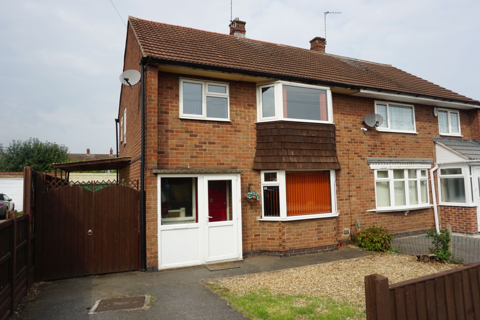 Free property report 17 Silverdale Drive, Thurmaston, LE4 8NJ Chimnie