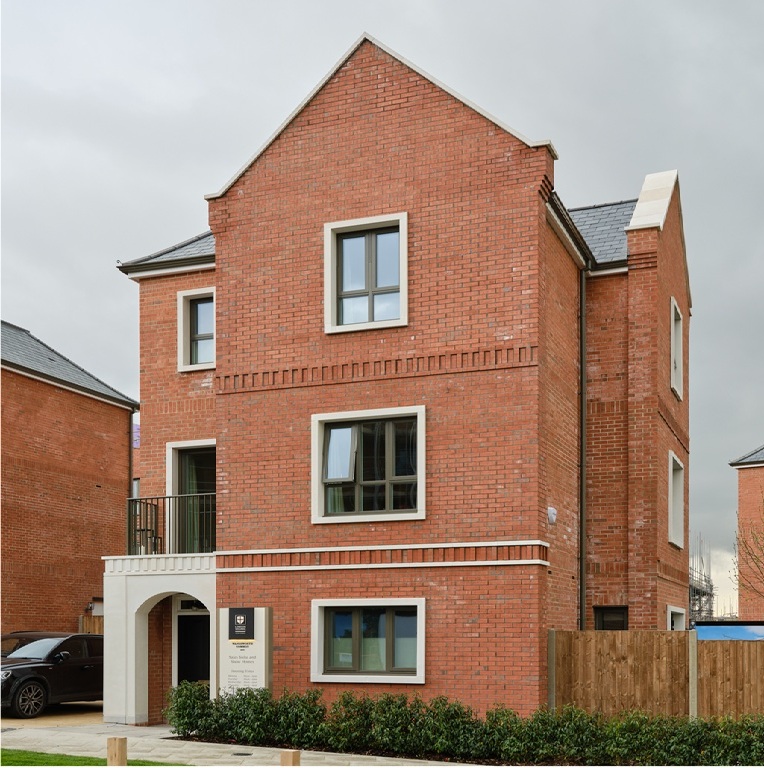 5 bedroom detached new house for sale 0