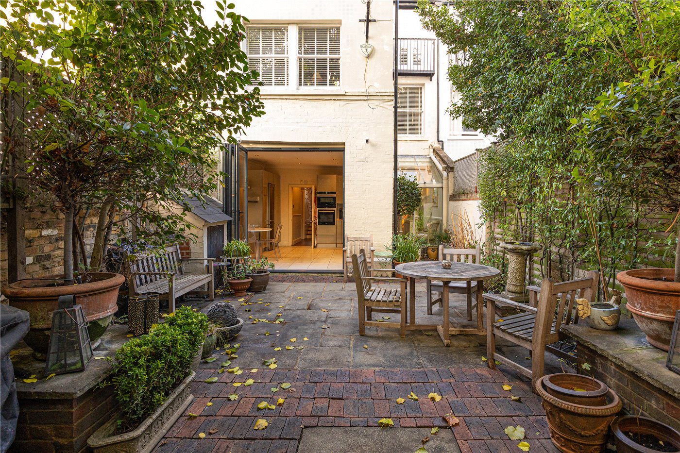 4 bedroom terraced house for sale 0