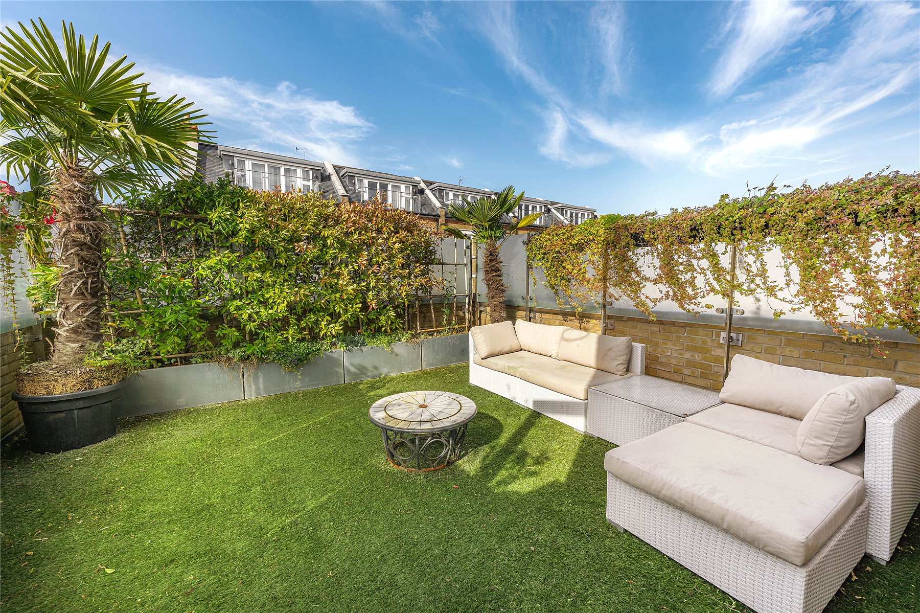 4 bedroom end terrace new house for sale 0