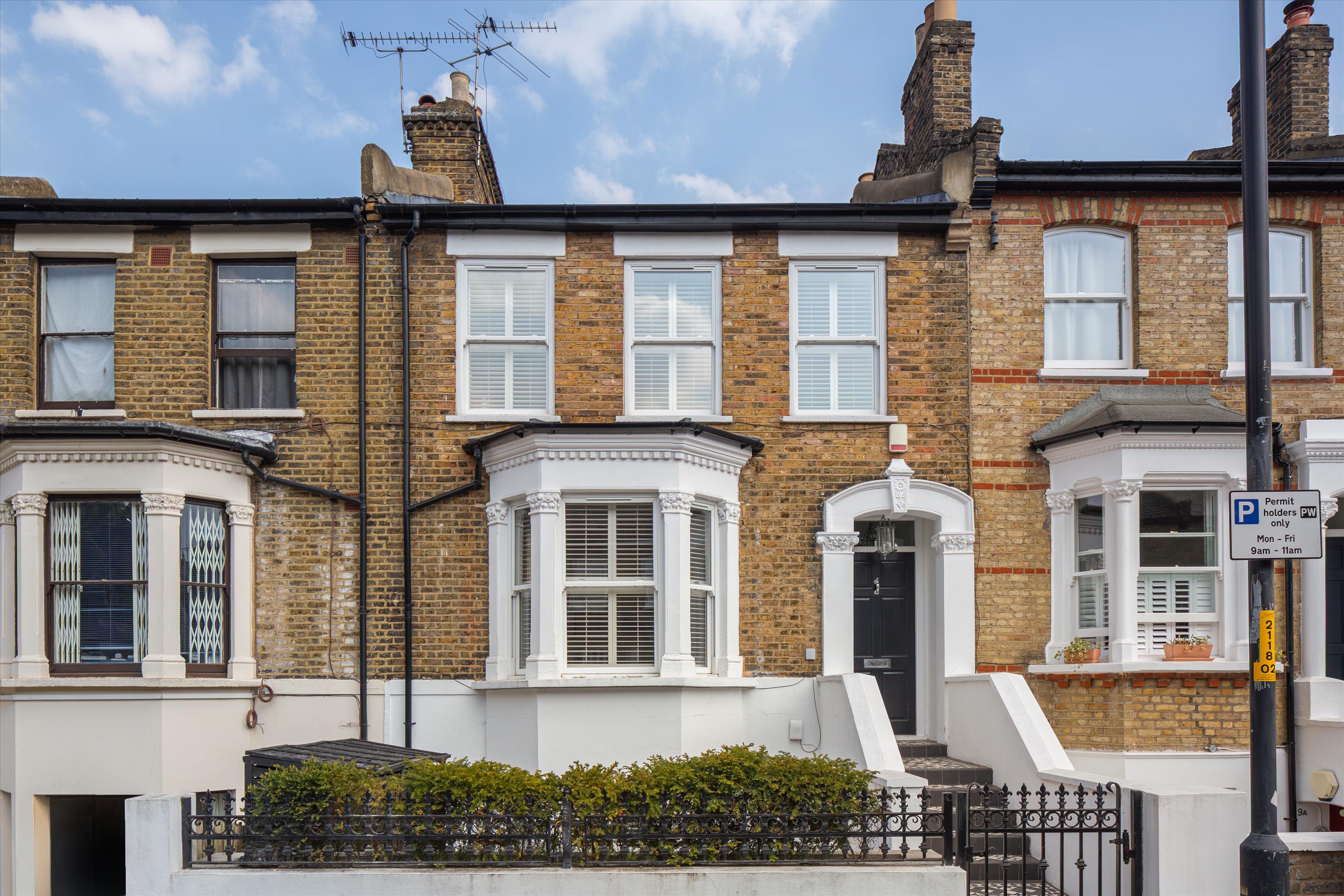 4 bedroom terraced house for sale 0