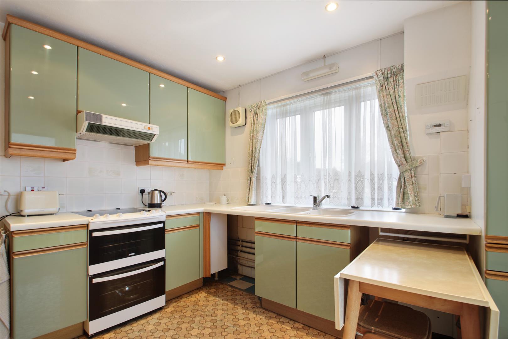 Photos of Brookmead, Hildenborough, Tonbridge TN11 64348923