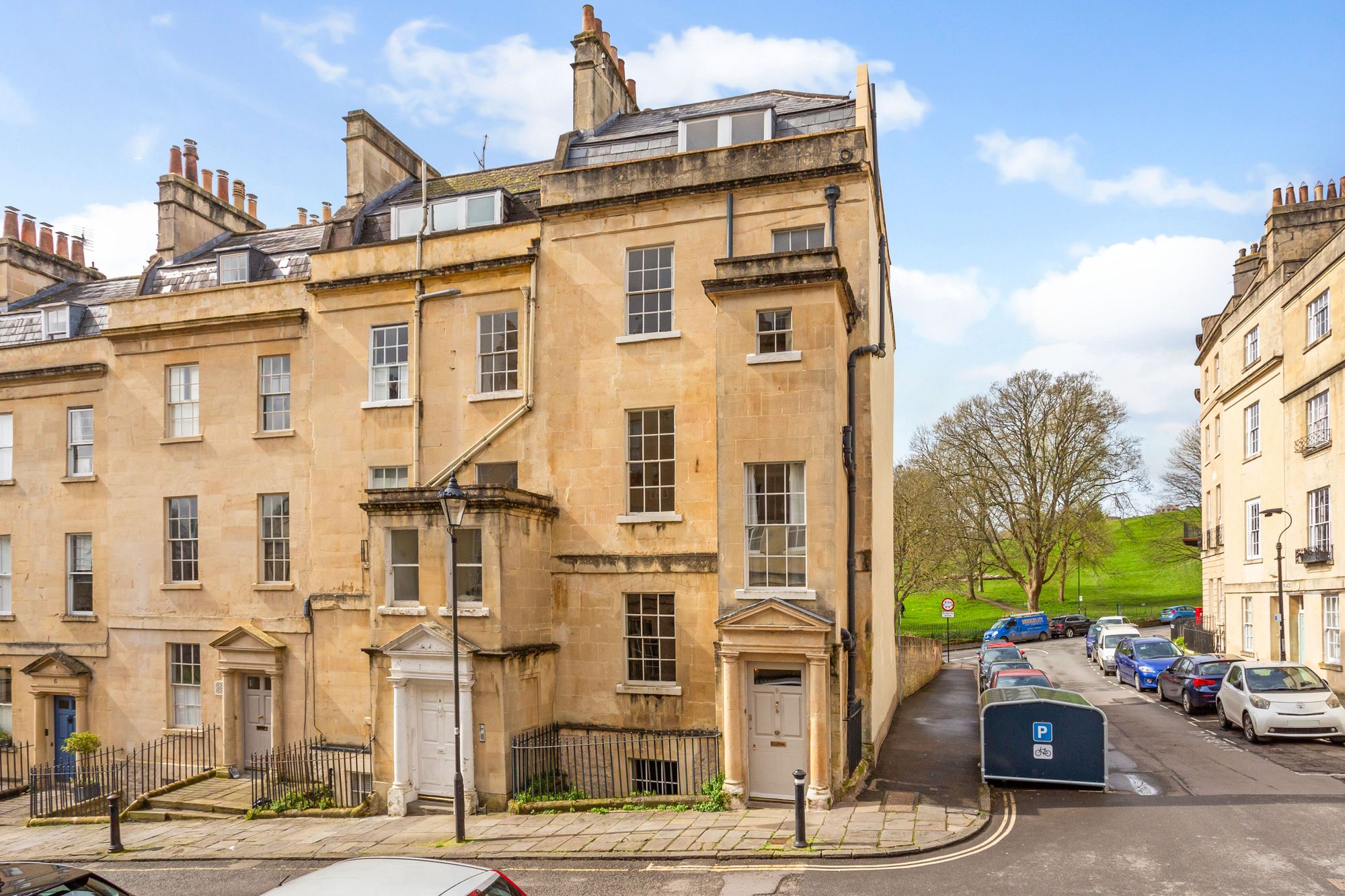 5 bedroom town house for sale 0