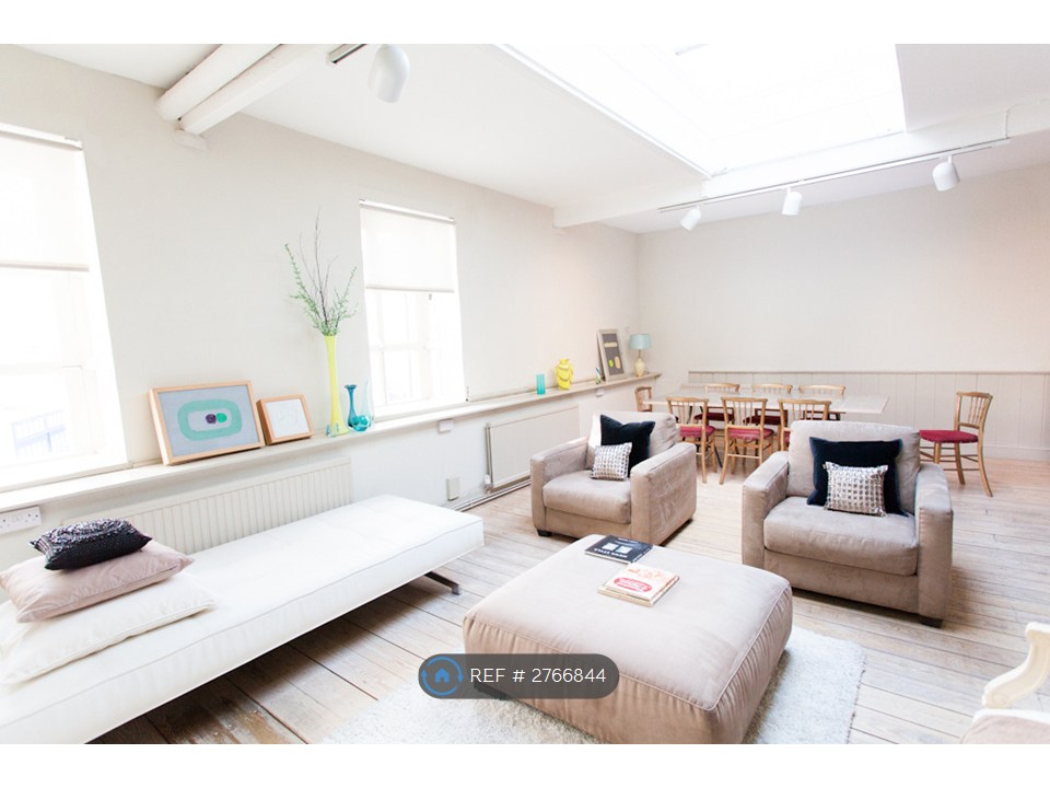 5-bed house on Daleham Mews, London, £8,333/mo