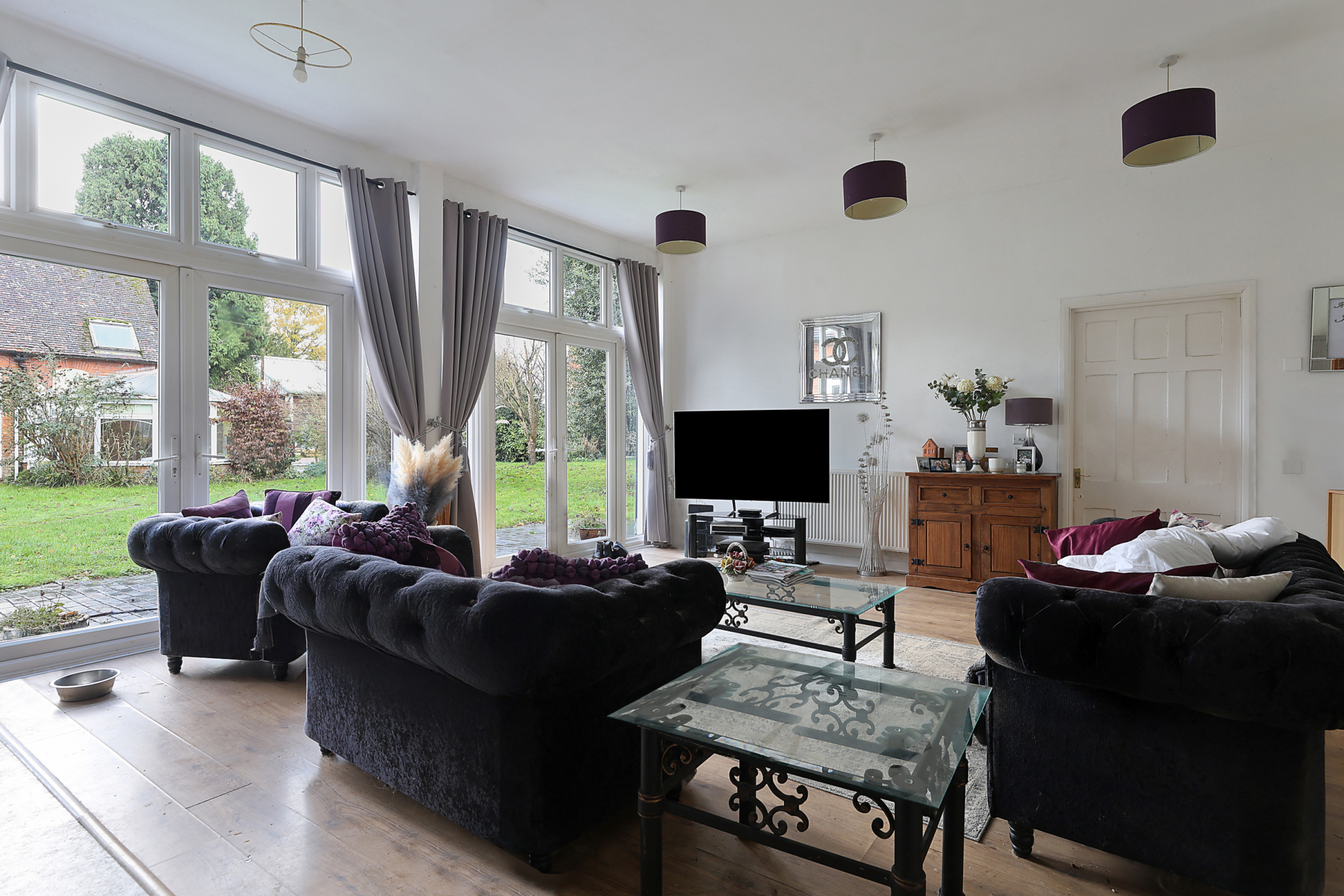 16 bedroom detached house for sale 0