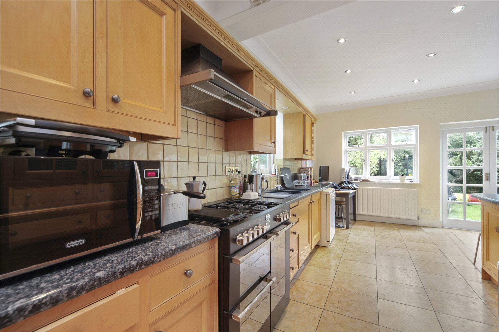Semi-Detached, 1,733 sq ft