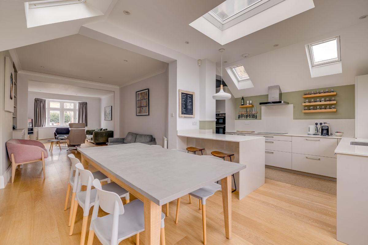 4 bedroom detached house for sale in Banstead