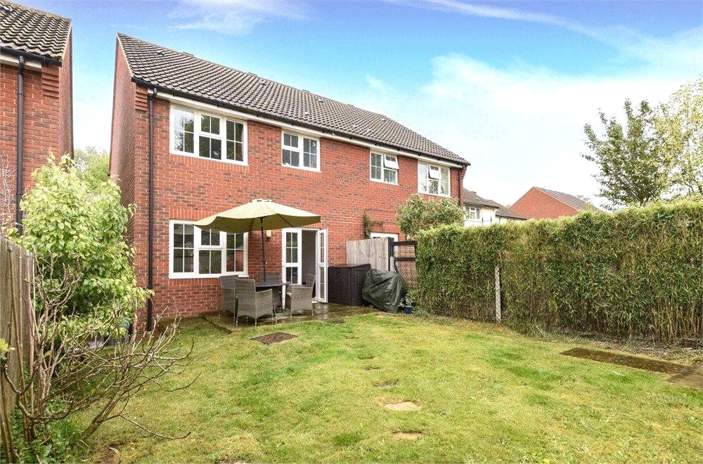 85, Nappers Wood, Haslemere photo 4