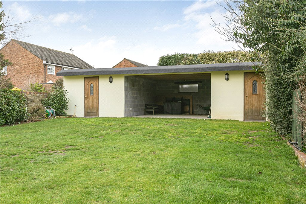 Photos of Ashford Road, StainesUponThames, Surrey TW18 63991505