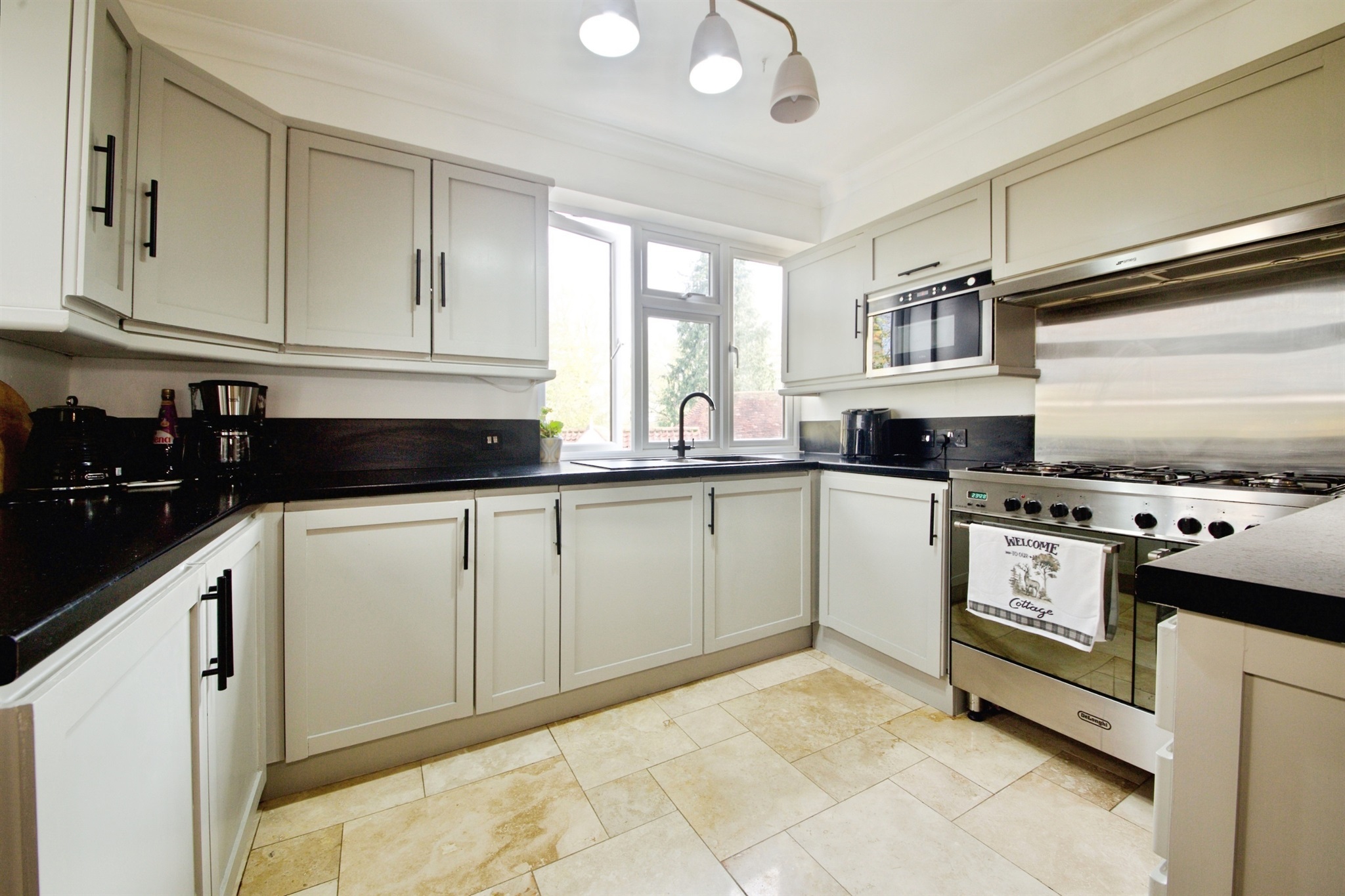 Flat 3, 206, Old Road, Harlow photo 4