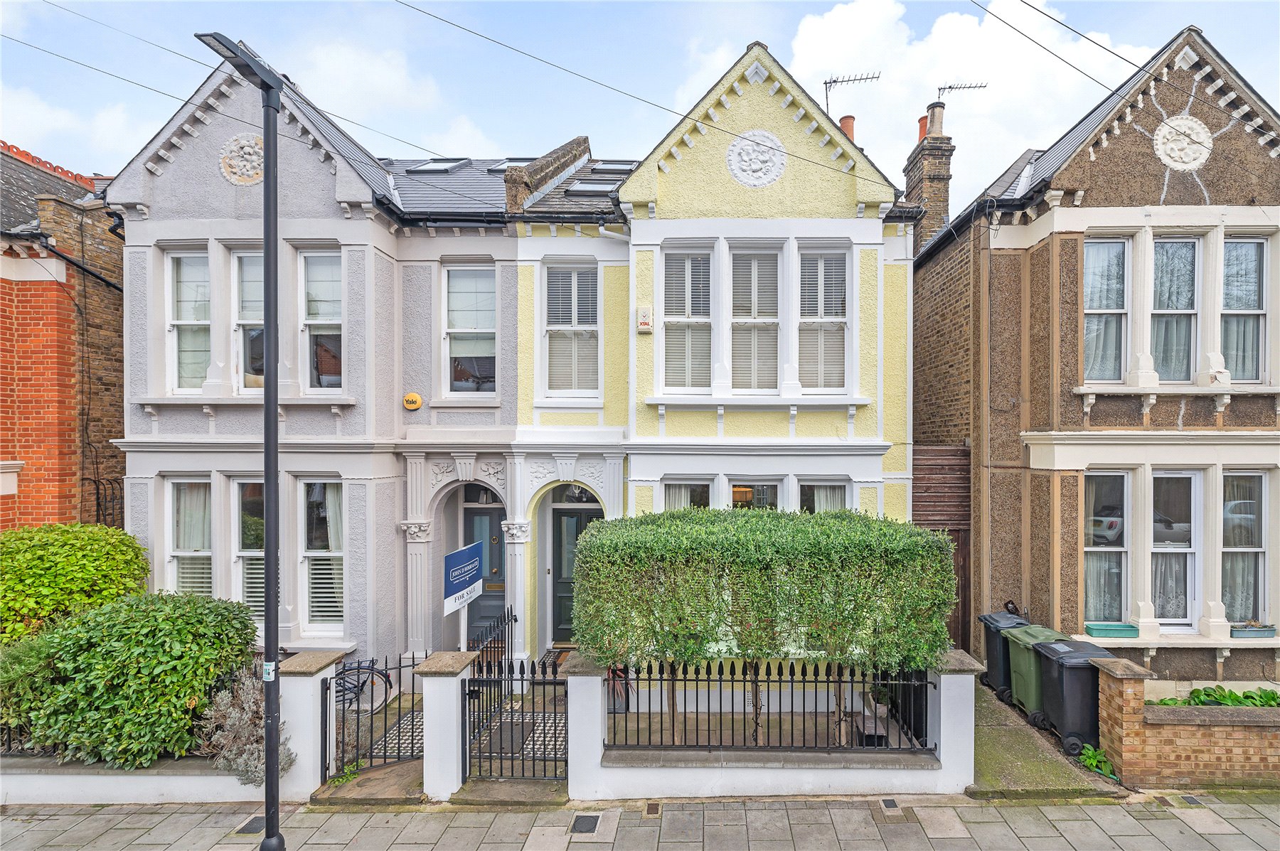 5 bedroom semi-detached house for sale 0