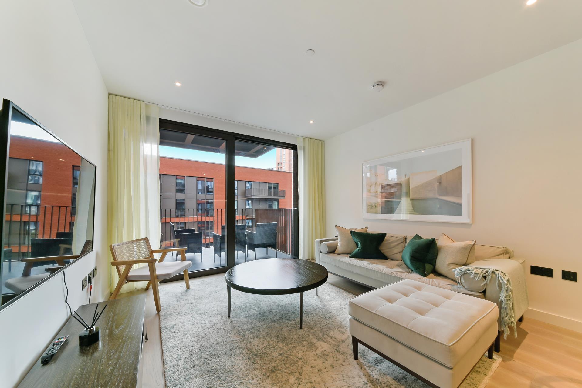 2 bedroom flat for sale 0