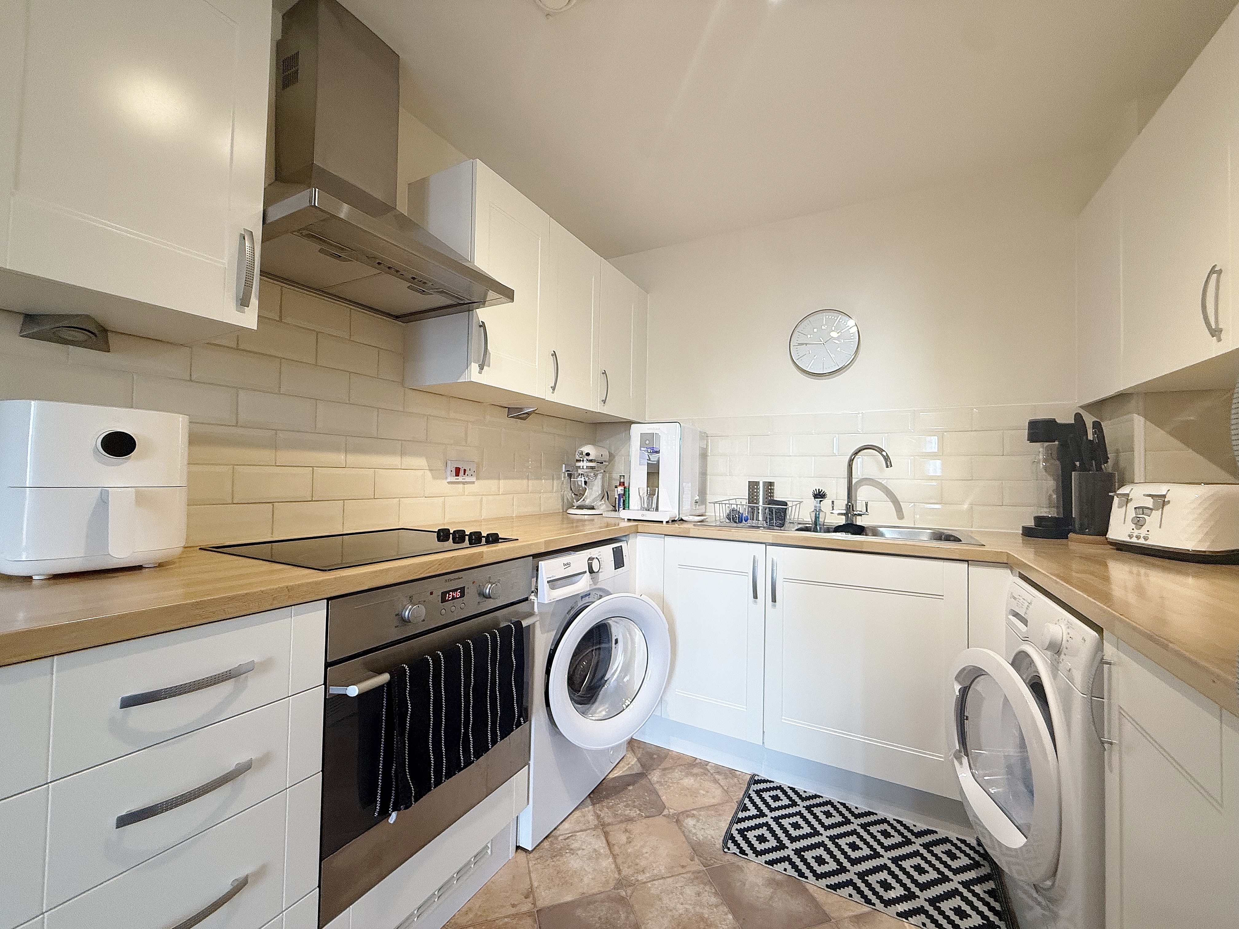 44 Vista, Fratton Way, Southsea photo 4