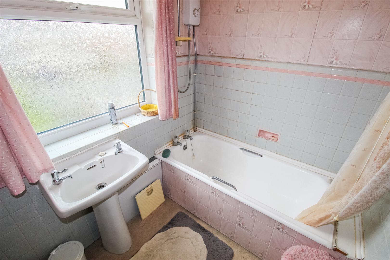 Photos of Kingsway Close, Ossett WF5 67249340 PrimeLocation