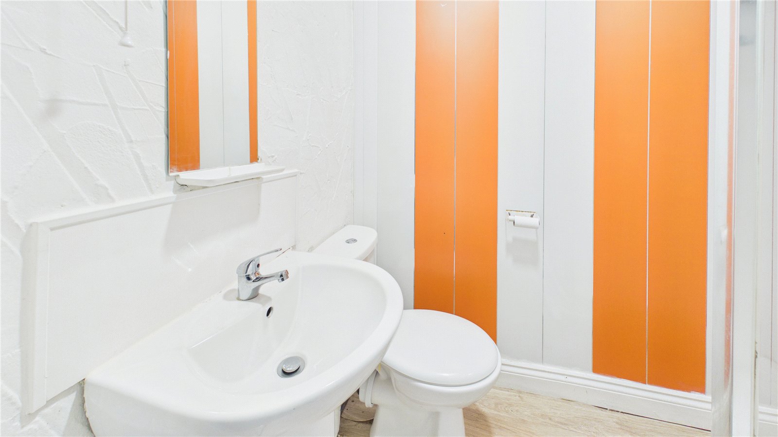 Room 16, 23-25, The Crescent, Middlesbrough photo 5