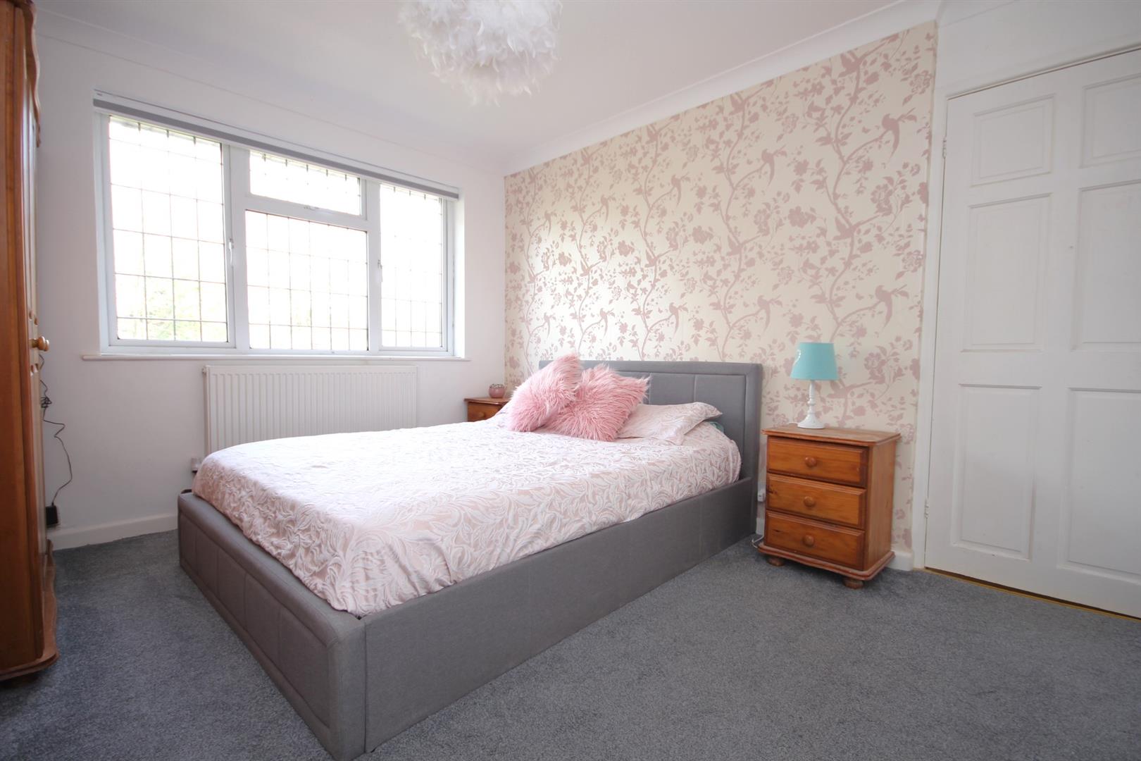 Photos of Southampton Road, Park Gate, Southampton SO31 64298599