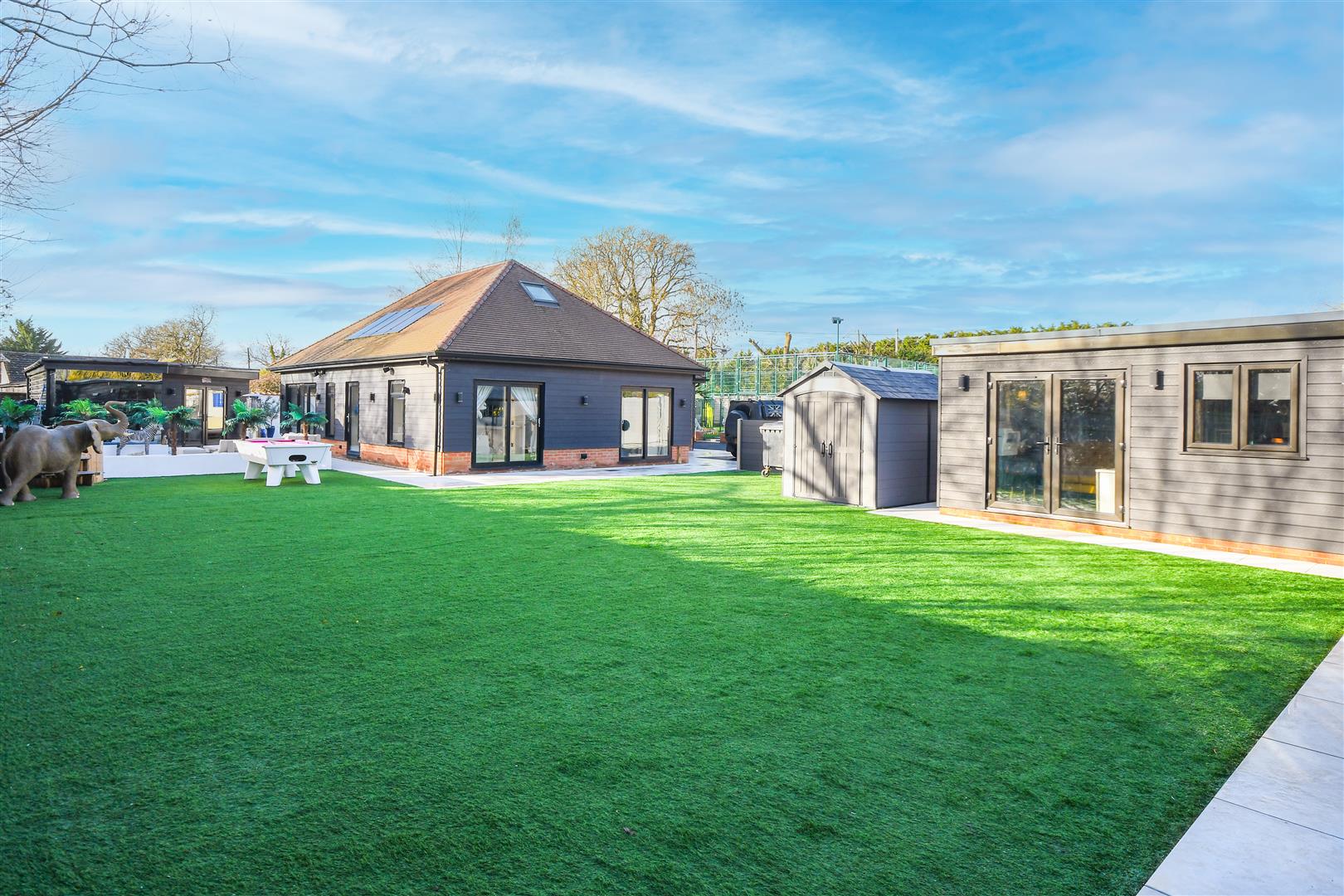 Rosemary Cottage, Chivers Road, Brentwood photo 4