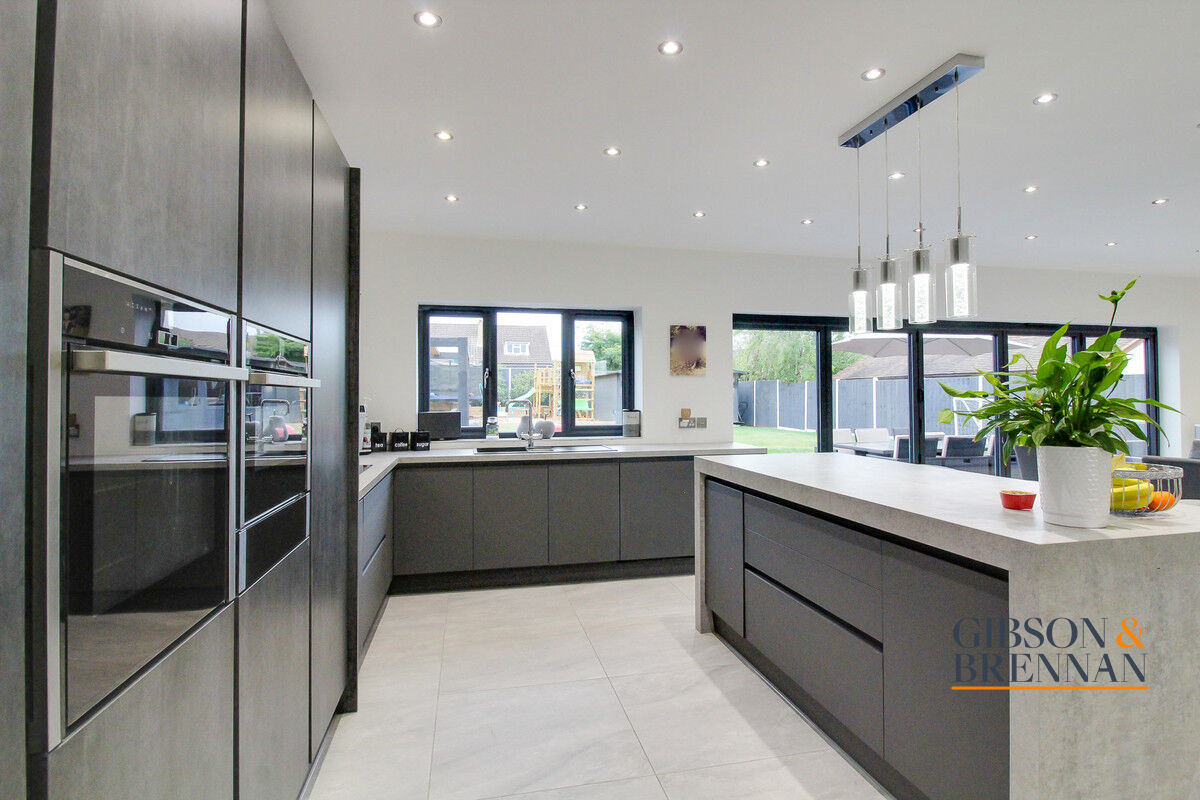 Photos of Clarence Road, Benfleet SS7 62409379 PrimeLocation