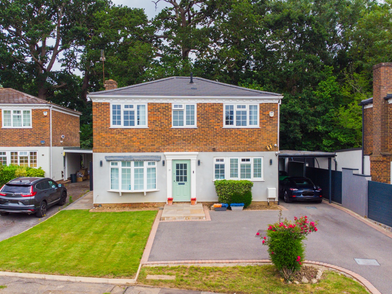 4 bedroom detached house for sale 0
