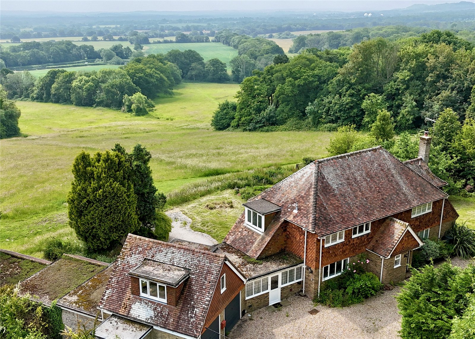 4 bedroom detached house for sale 0