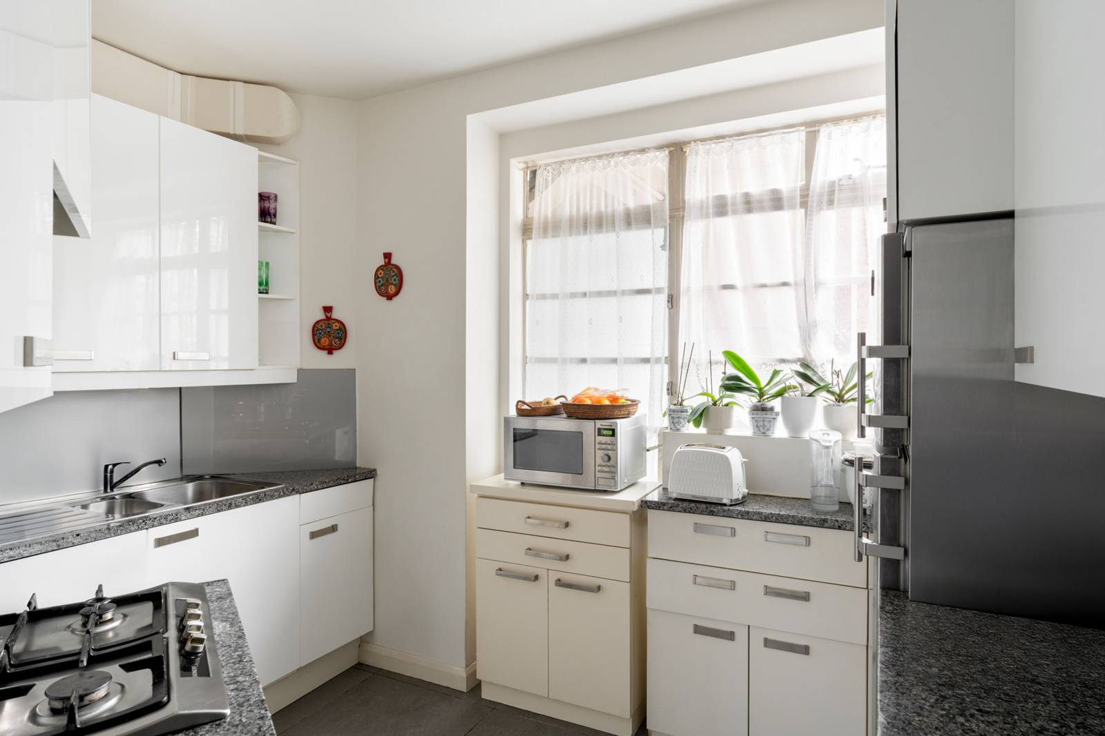 3 bedroom flat for sale 0