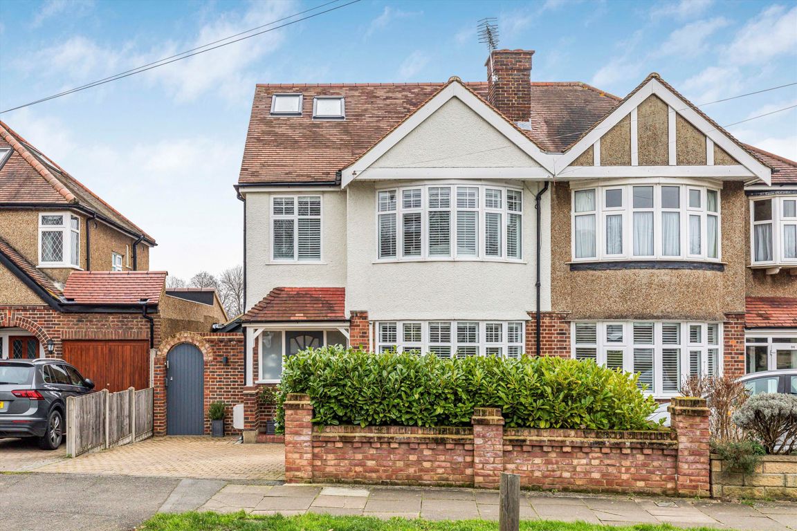 5 bedroom semi-detached house for sale 0