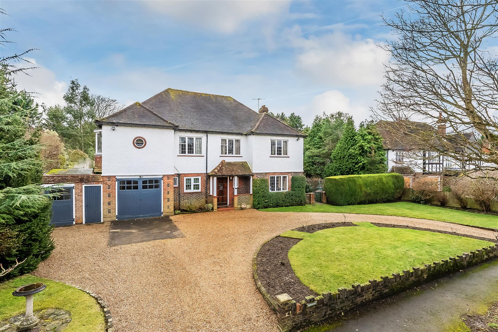 5 bedroom property for sale 0