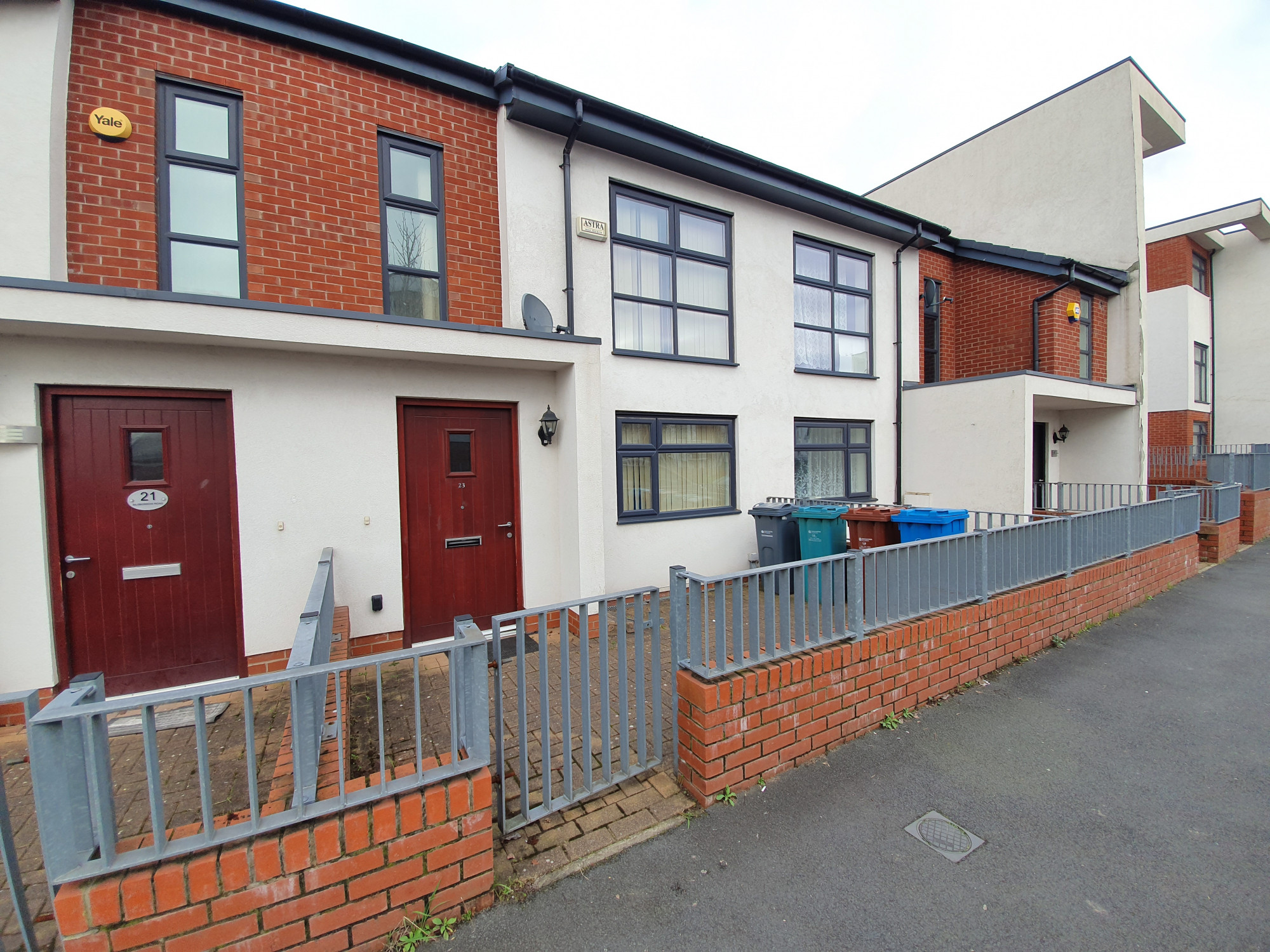 23, Bilsborrow Road, Manchester photo 3