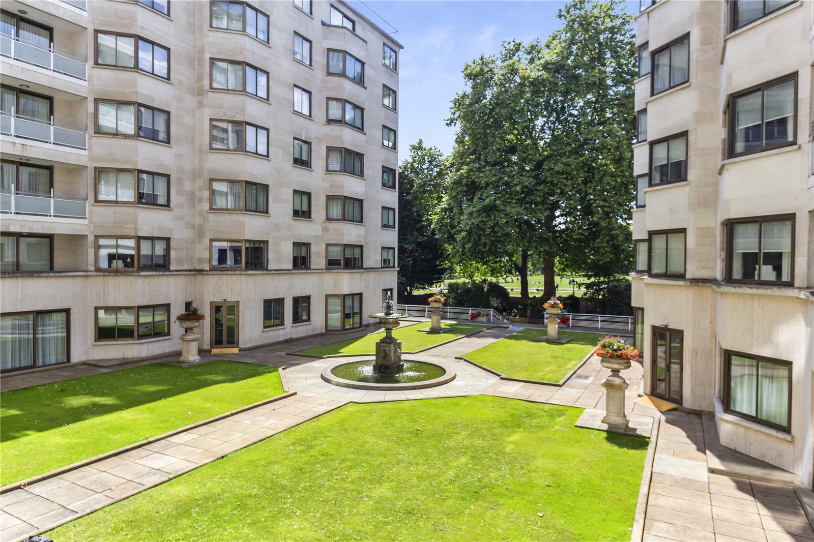 3 bedroom flat for sale 0
