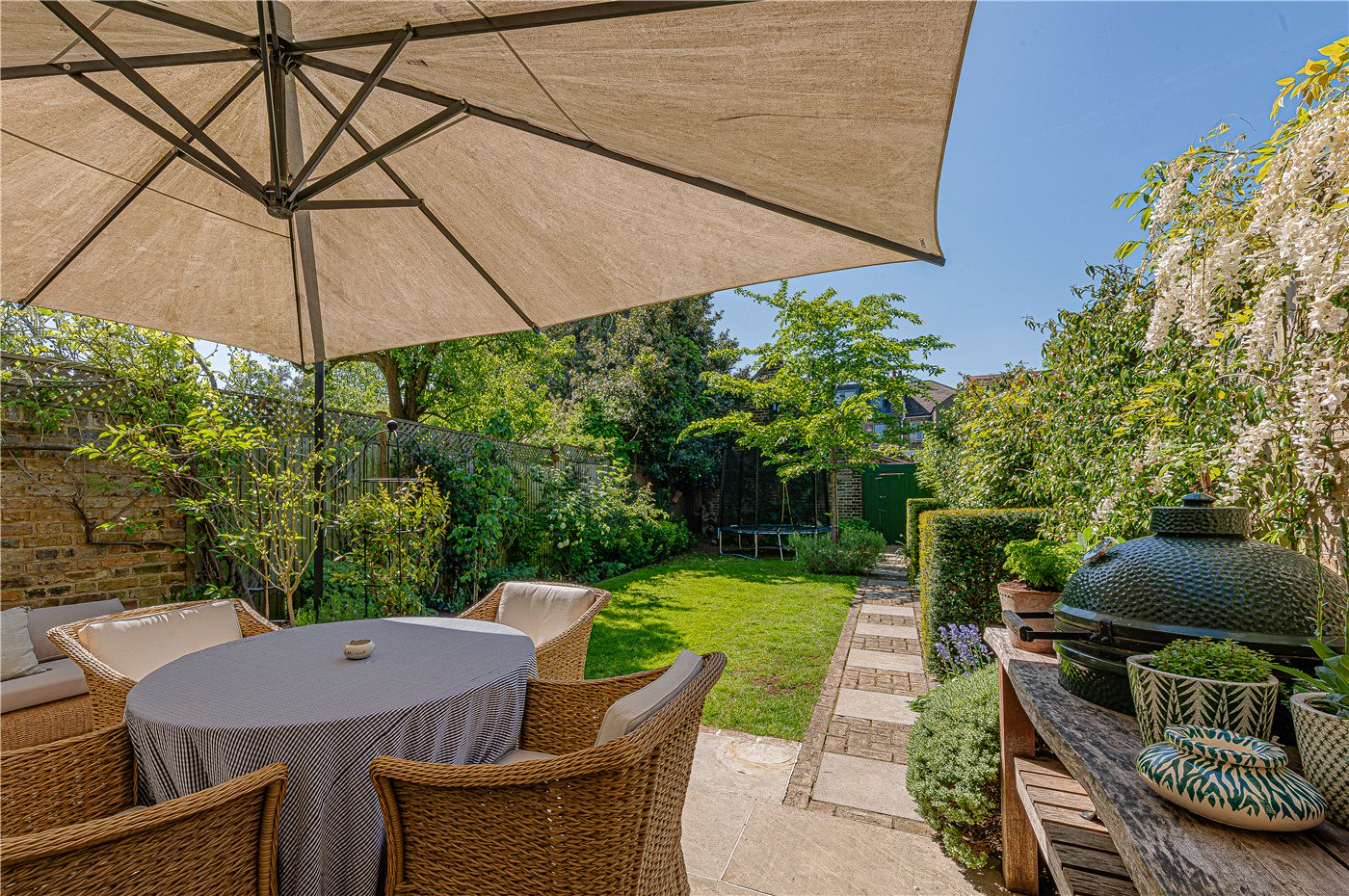 4 bedroom terraced house for sale 0