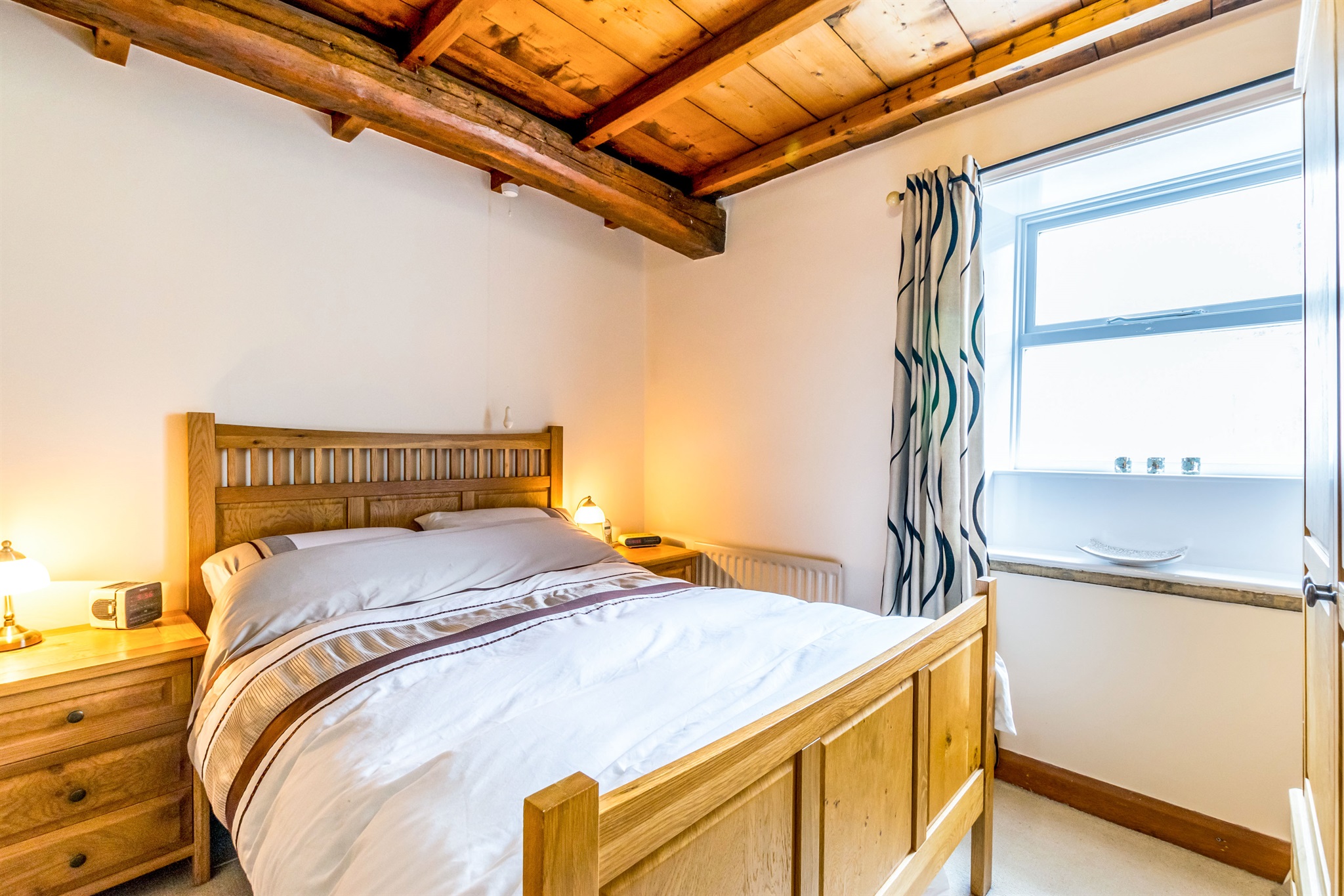 Free property report 4 Chapelgate, Scholes, Holmfirth, HD9 1SX Chimnie