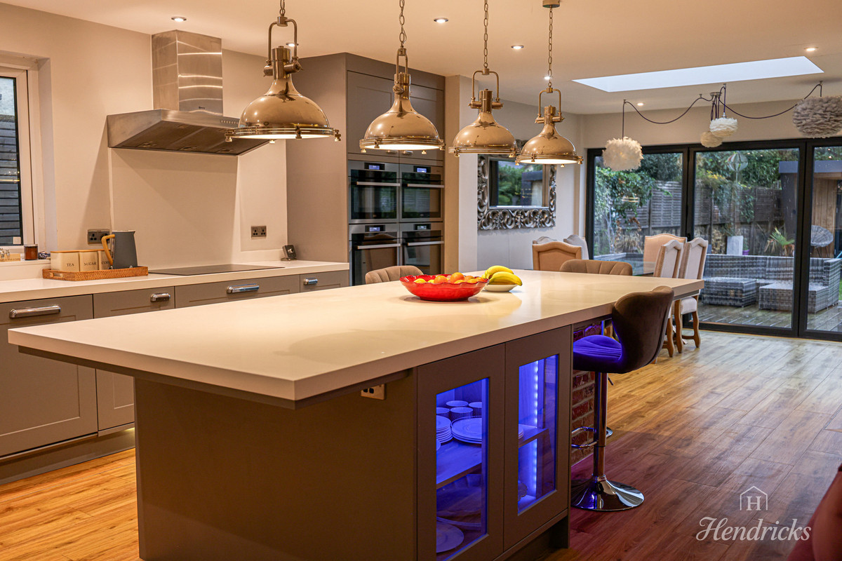 4 bedroom detached house for sale 0