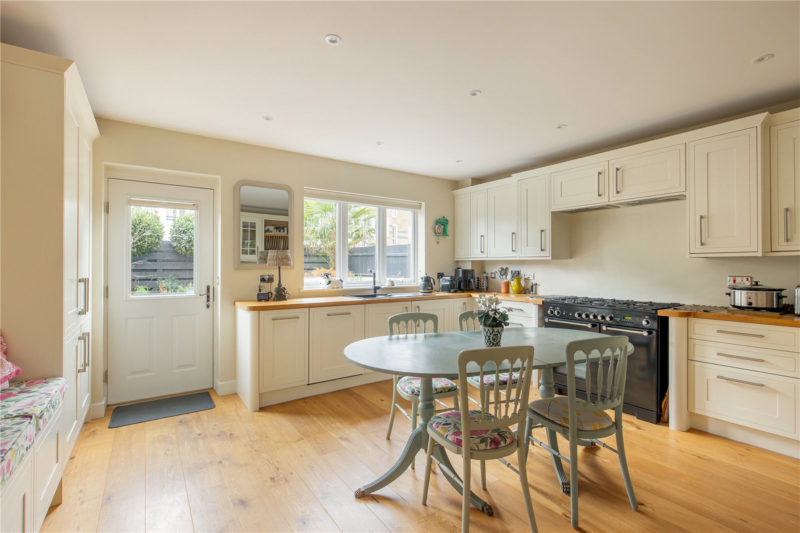 Photos of Longworth Avenue, Chesterton, Cambridge, Cambridgeshire CB4