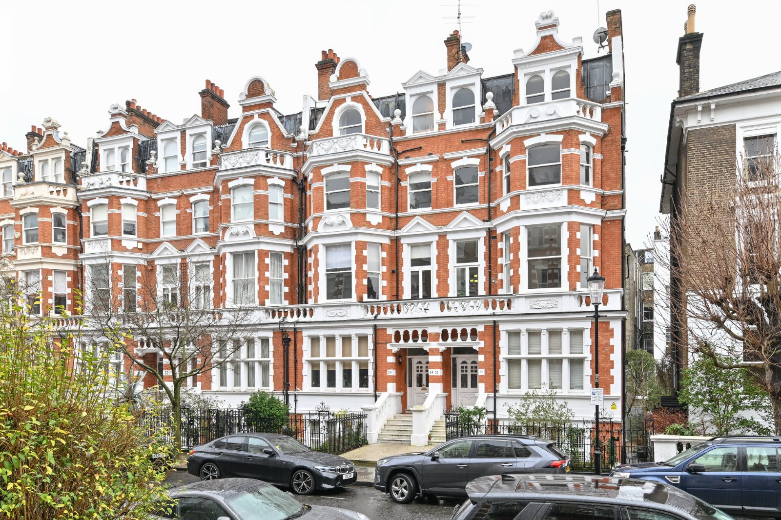 2 bedroom flat for sale 0